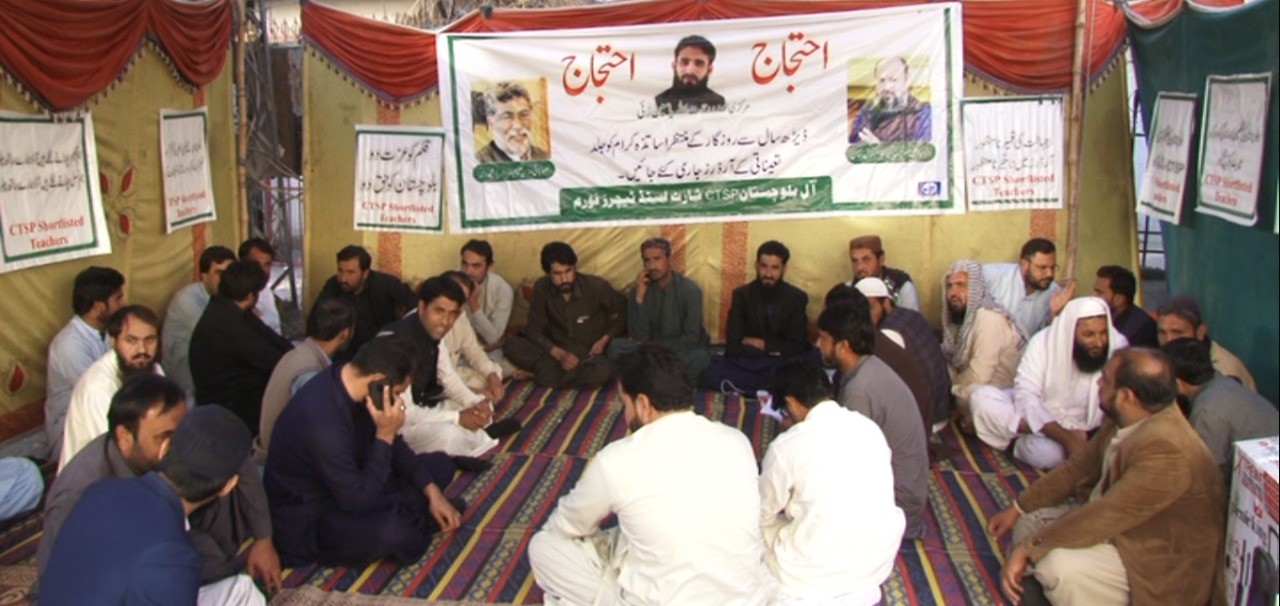 Quetta: Successful candidates on teachers vacancies set up camp