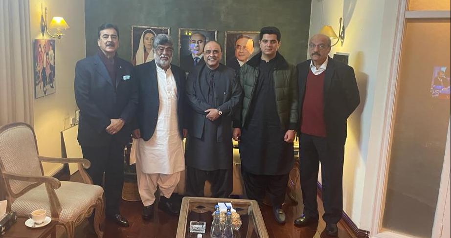 Pakistan. Ali Rind No confidence motion: PTI leader Sardar Rind calls on Asif Zardari