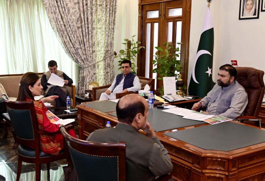 Ayesha Raza Farooq Meets Balochistan CM to Intensify Polio Eradication ...