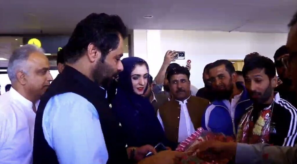 Boxer Mohammad Wasim Triumphs in Ranking Fight, Receives Hero’s Welcome ...